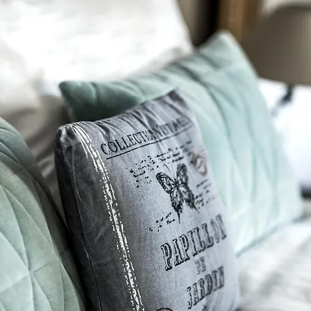The Yard Hotel